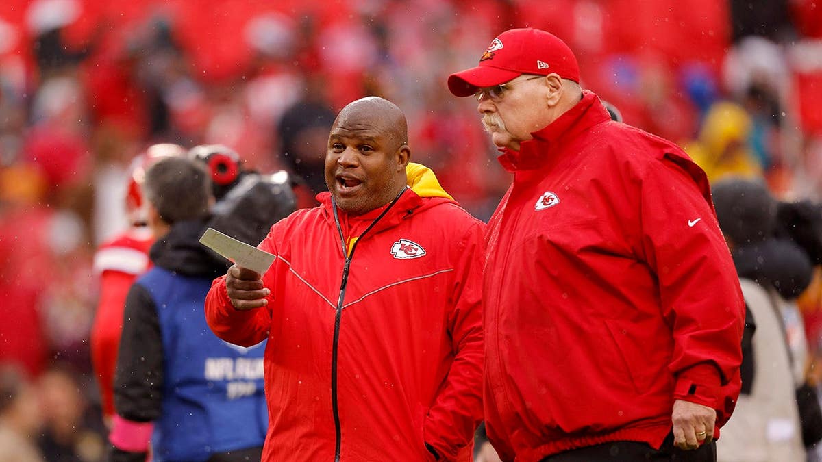 How Eric Bieniemy stays engaged with Chiefs while tending to wife, who recovers from alleged shooting by son
