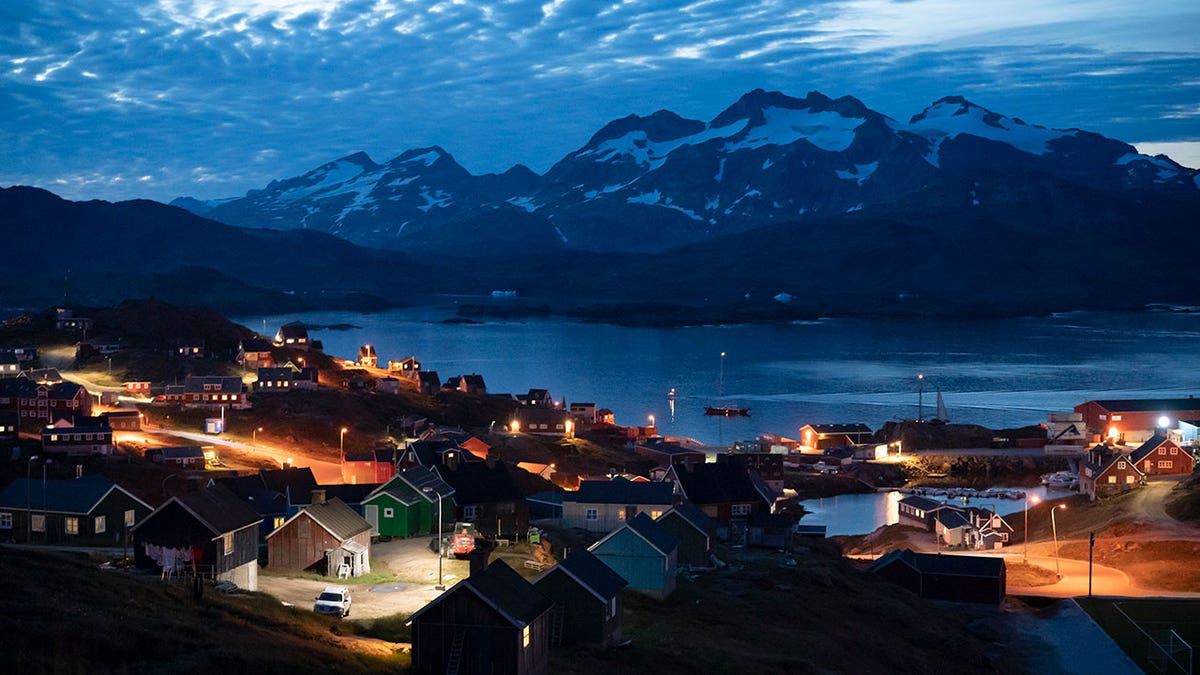 Greenland homes