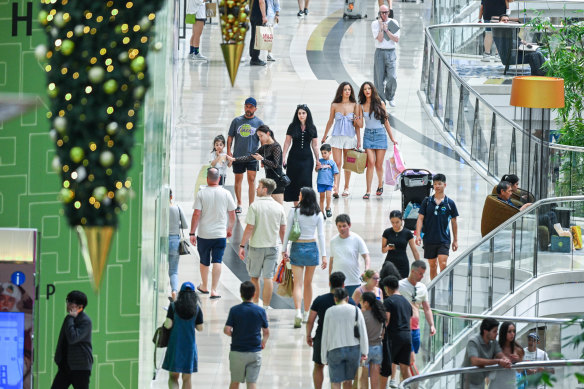 Chadstone expects to welcome half a million last-minute shoppers in the week before Christmas.