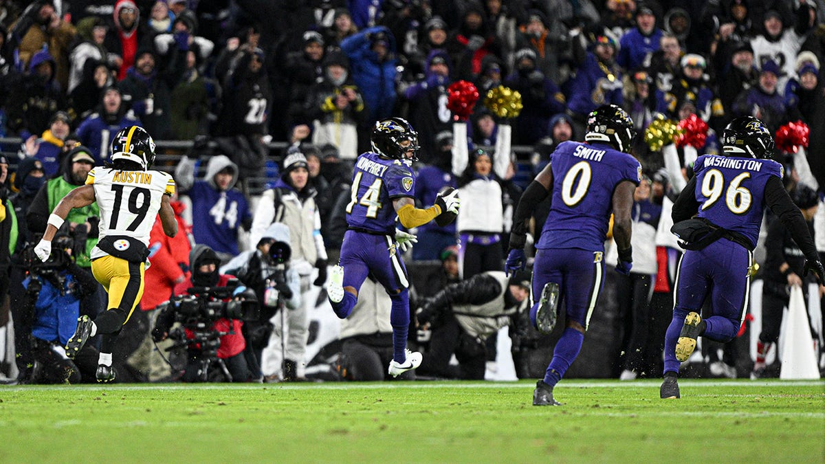 Marlon Humphrey scores touchdown