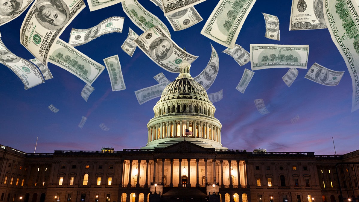 Congress with floating money