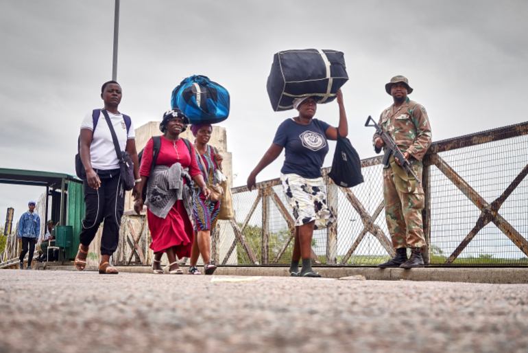 Zimbabwe - South Africa border