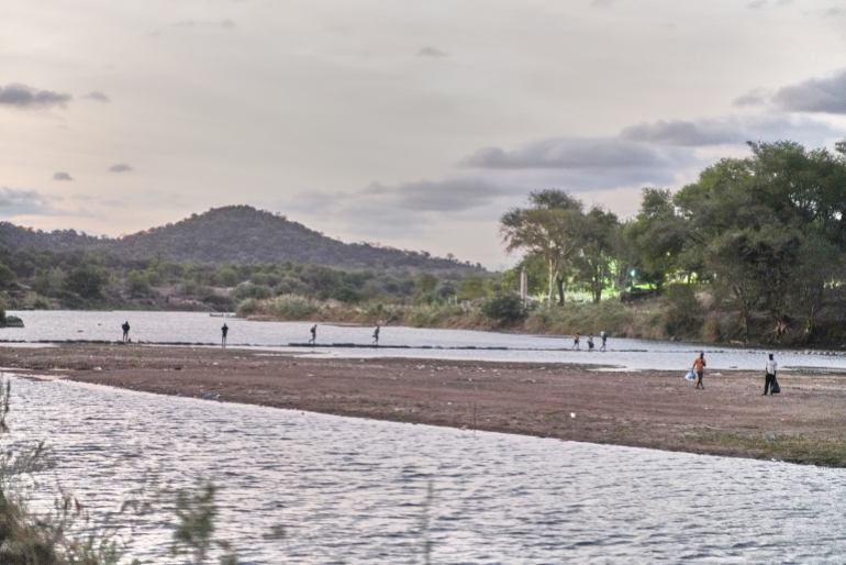 Zimbabwe - South Africa border