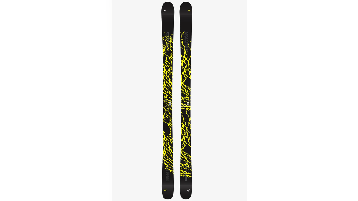 These freestyle skis are the perfect all-terrain skis. 