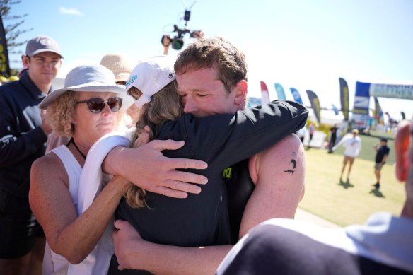 Max Coten greeted by family at Rottnest. 