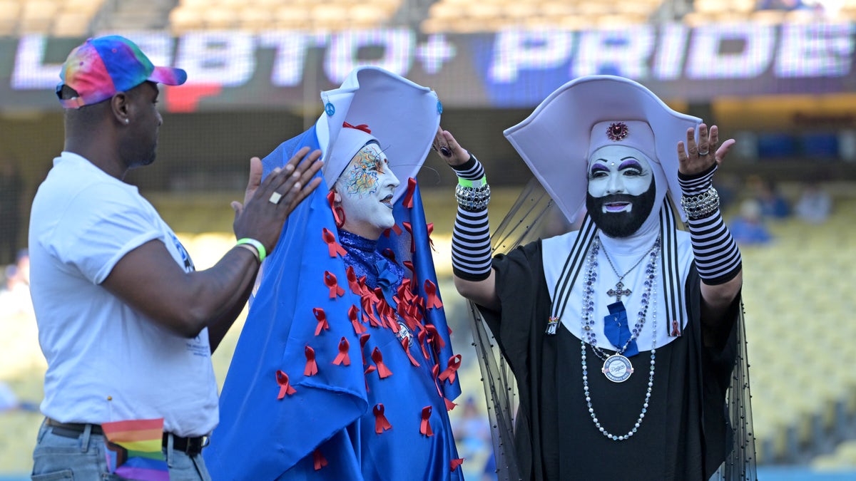 Sisters of Perpetual Indulgence receive the Community Hero