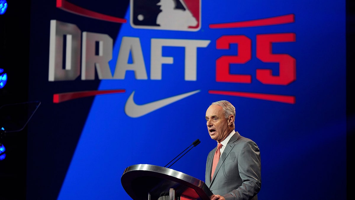 Rob Manfred makes selections