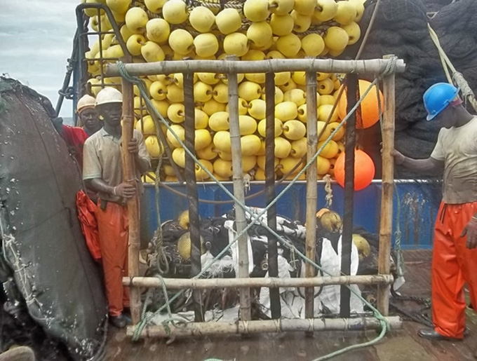 A bamboo prototype of the steel grid used to return rays to the sea