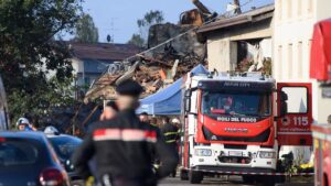 Three Italian police killed in apparently deliberate house explosion