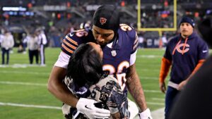 Olympian Simone Biles shares 3-word reaction to husband’s Bears’ dramatic comeback victory over Commanders