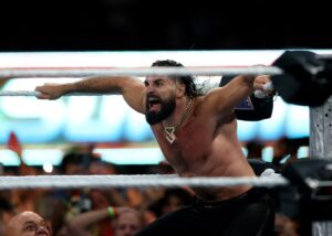 Seth Rollins’ WWE Injury Gets Strong Reaction From Former Champ