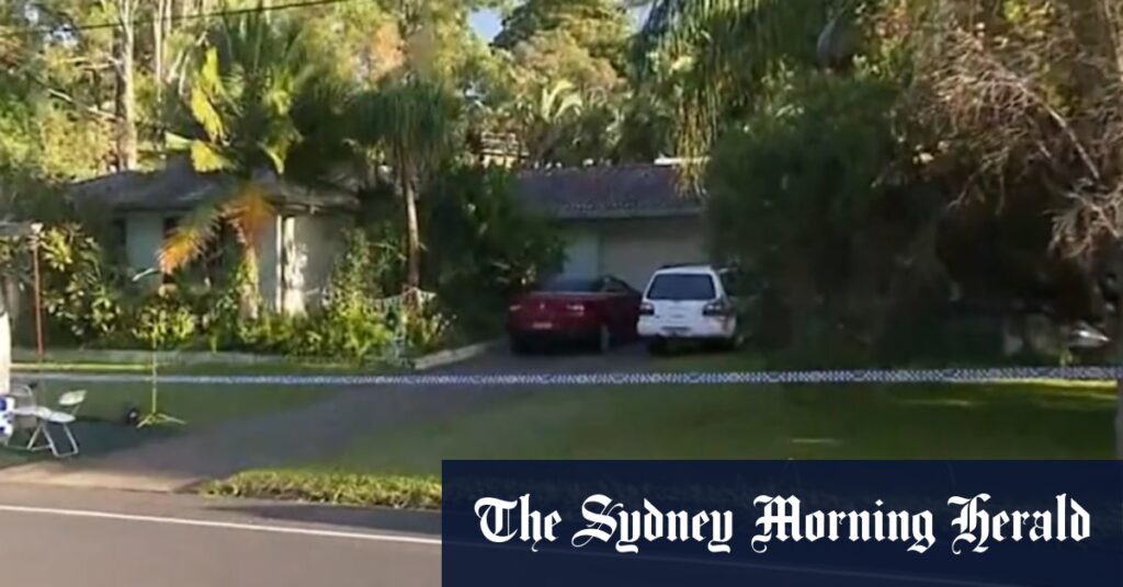 Accused killer ‘washed blood off in swimming pool’