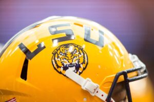 Former LSU Coach Wants to Take Over Pac-12 School: Report