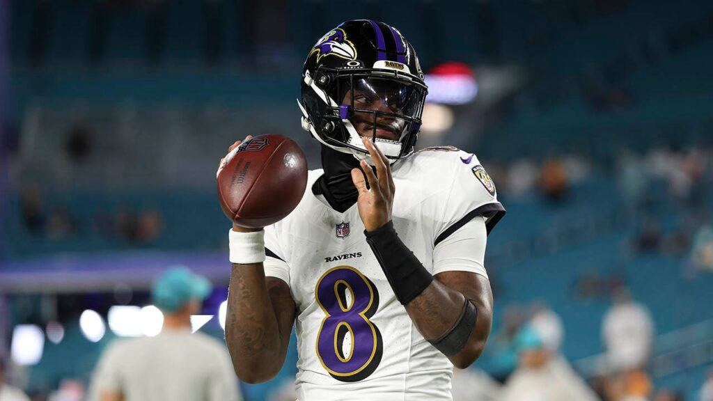 Ravens’ Lamar Jackson lights up Dolphins with 4 TDs in dominant return from injury