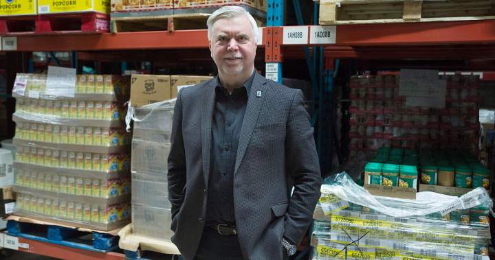 Montreal food bank worries postal strike could lead to reduction in donations