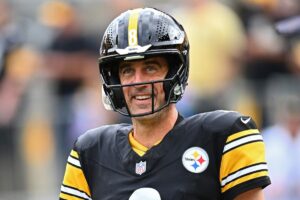 Aaron Rodgers Moves Past Former Steelers QB In All-Time NFL Passing Yards