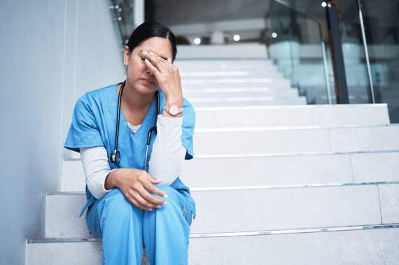 Quebec losing 37 young nurses for every 100 who enter workforce, report says