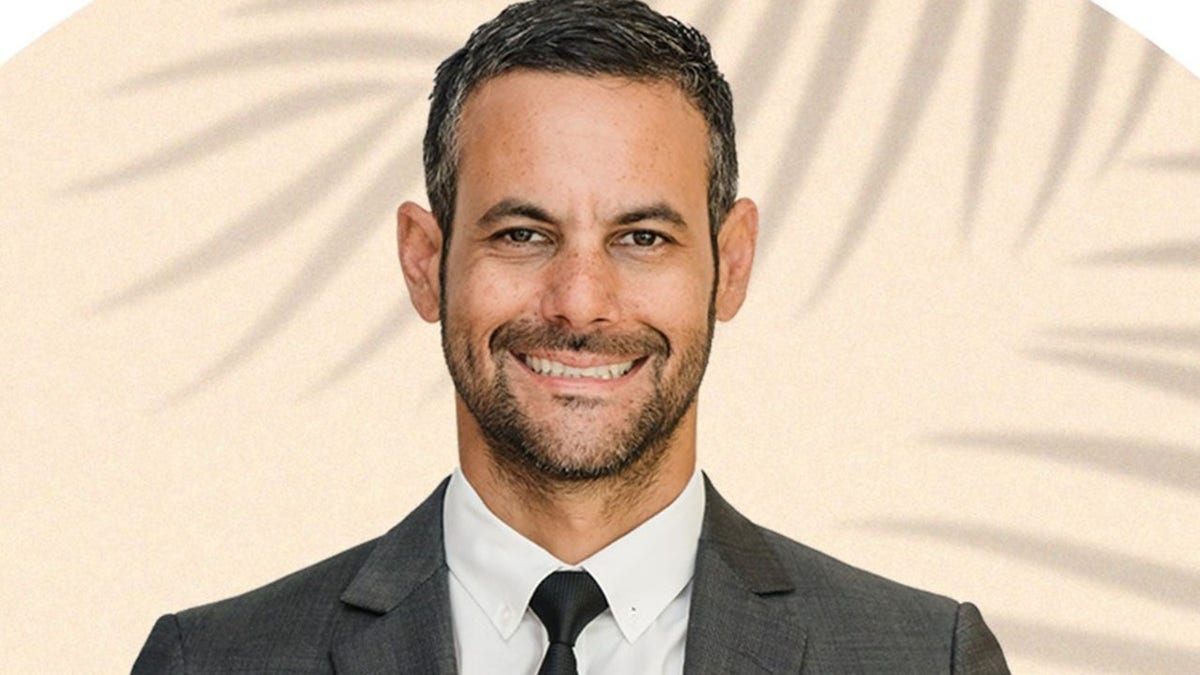 Miami Beach Commissioner Davis Suarez posing for an image.