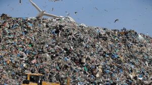 EU countries falling behind on municipal waste recycling, auditors say
