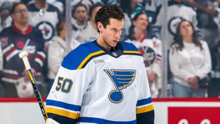 Blues goalie clarifies intentions after trying to pocket puck from Alex Ovechkin’s 900th goal