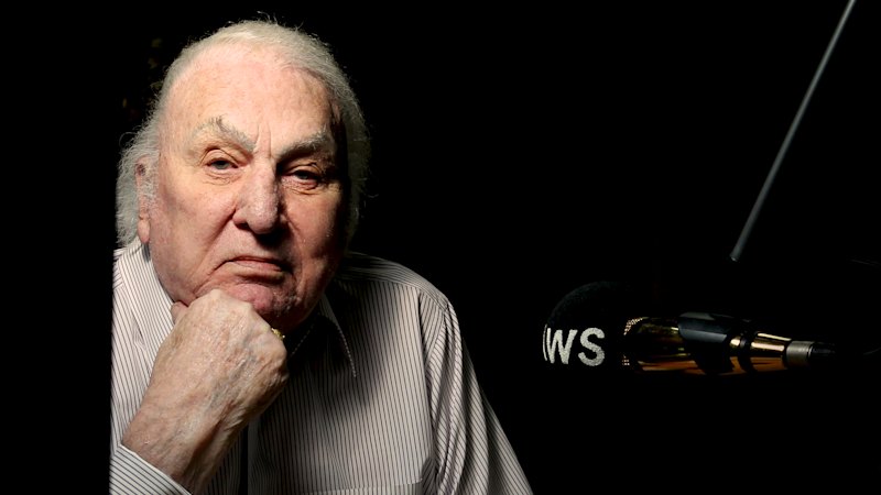 Australian radio broadcaster dies aged 90
