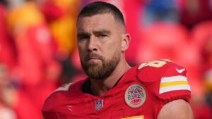 Questionable facemask penalty takes Travis Kelce touchdown off board