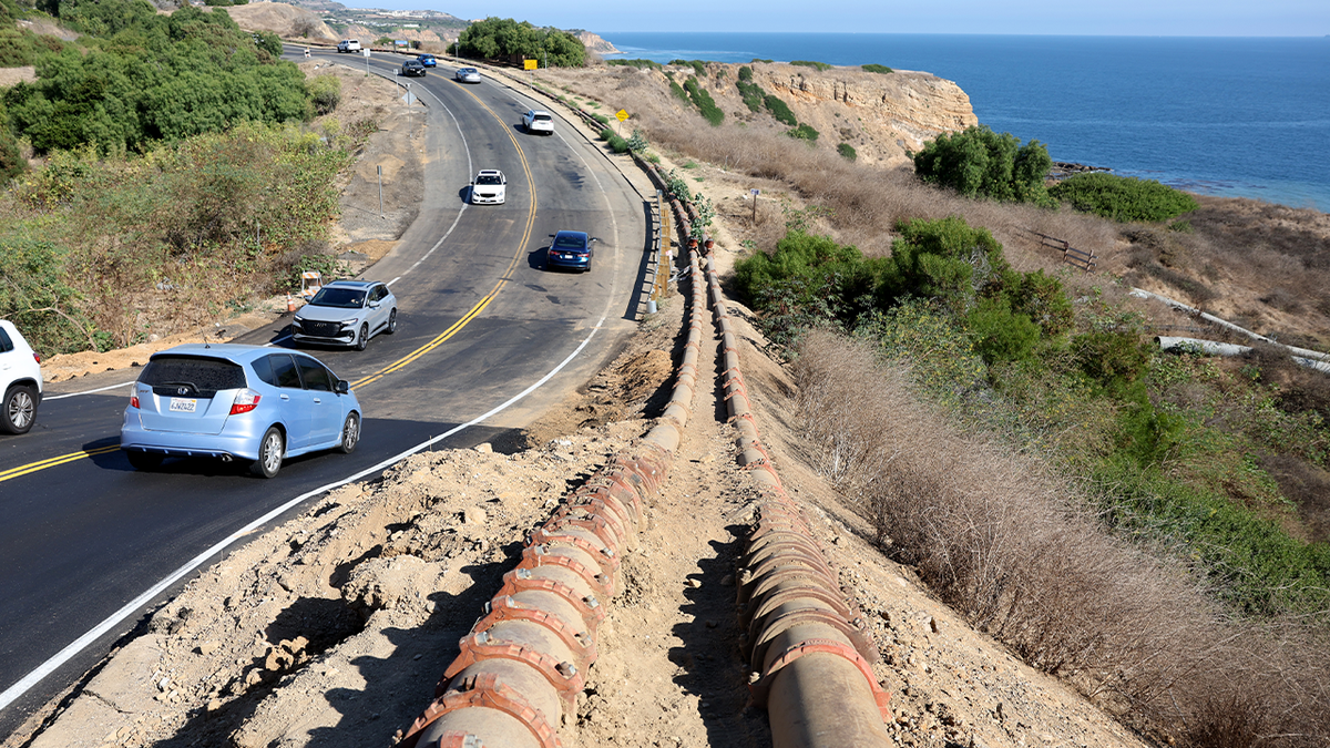 Cars driving on Palos Verdes Drive South