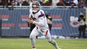 Ex-Giants star Brandon Jacobs sends blunt warning to Jaxson Dart after concussion: ‘Learn how to slide’