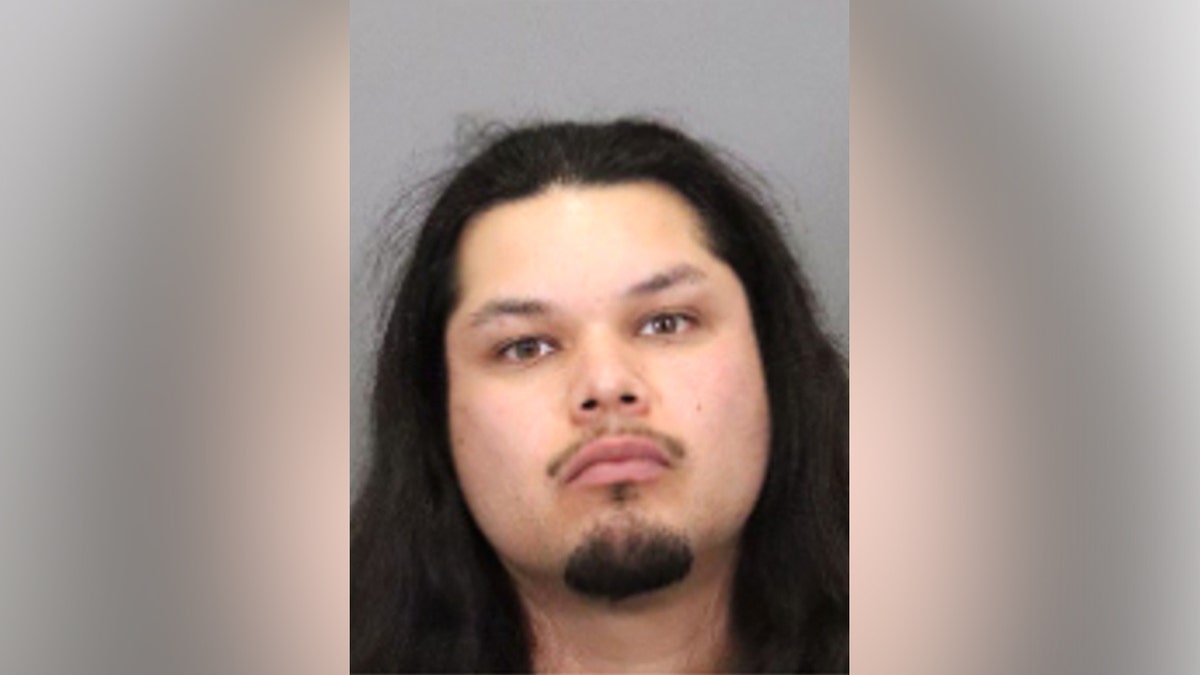 Vicente Aguilera booking picture