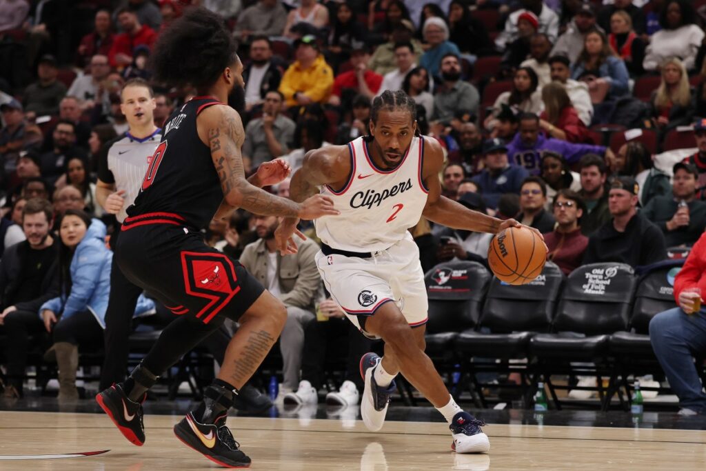 Massive Trade Idea Sends Clippers’ Kawhi Leonard to East Team