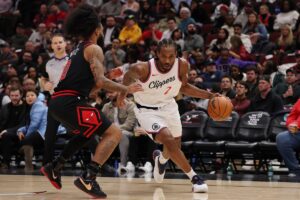 Massive Trade Idea Sends Clippers’ Kawhi Leonard to East Team