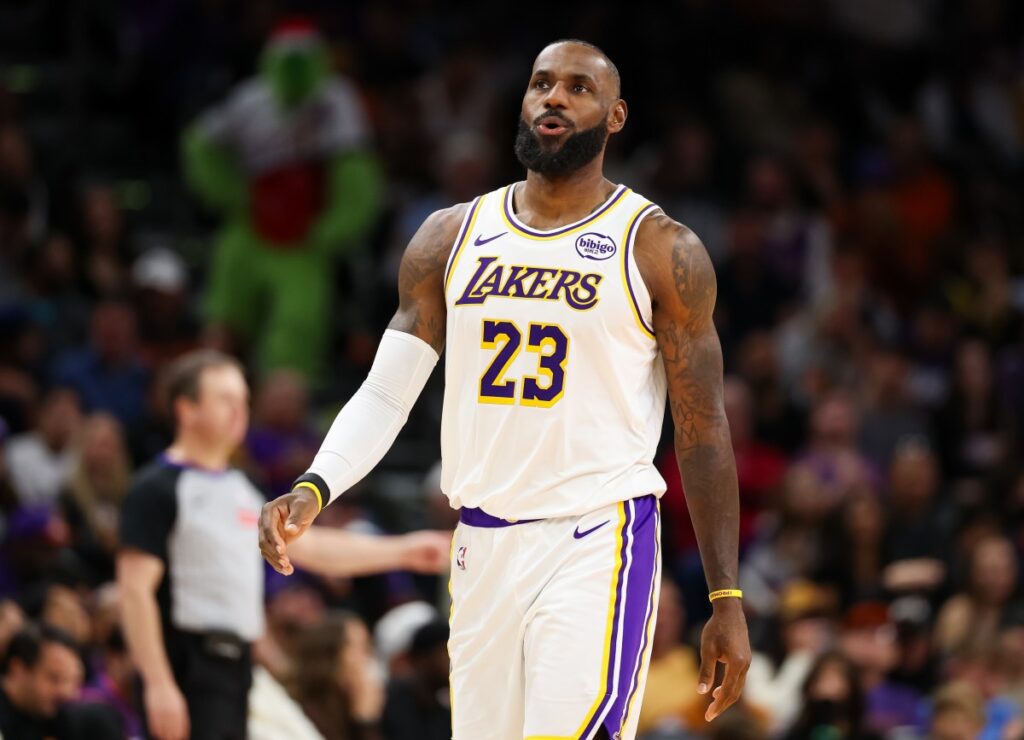 Lakers’ LeBron James Sends Clear Message on Dillon Brooks Incident