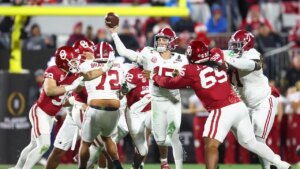 Alabama pulls off comeback win over Oklahoma in College Football Playoff first round
