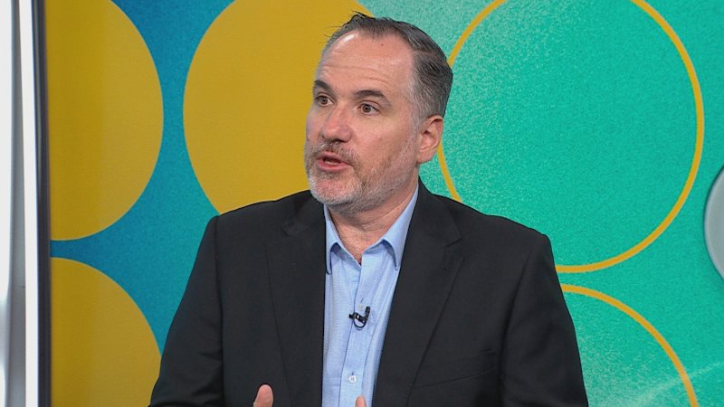 Tech expert’s tips for parents on social media ban