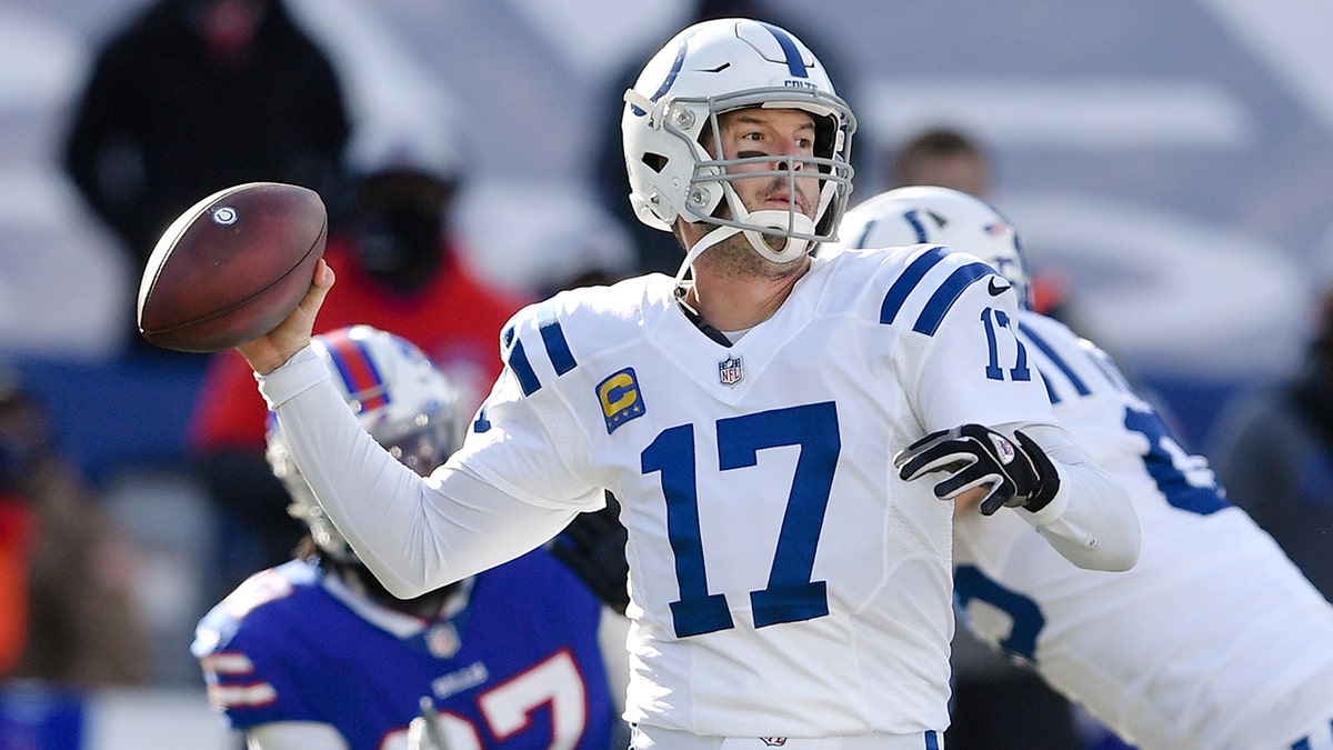 Philip Rivers throws