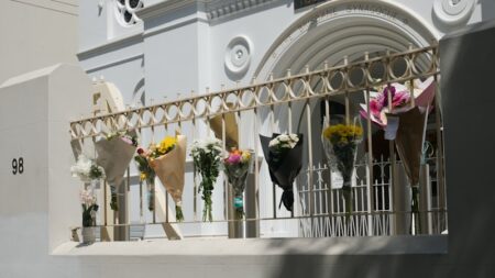 Police called to tense scene outside Brisbane synagogue