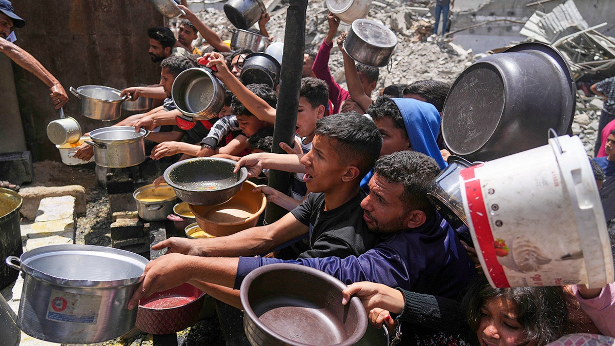 Palestinians trying to get food in Gaza