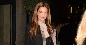 Katie Holmes’ Designer Sneakers Deliver Cool Retro Energy — Copy the $17 Look