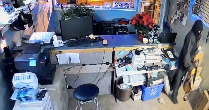 Police investigating after dozens of holiday packages stolen from North Okanagan shop