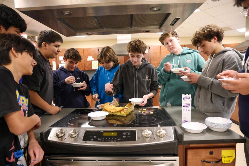 Long Island kids cook up best mac and cheese in state with recipe that’s not like mom used to make