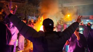 Iranians able to make some international calls as internet remains blocked amid protests