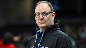 Ex-ESPN star urges social media followers to ‘stand up to fascism’