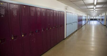 Manitoba teacher disciplined after investigation reveals he ‘mimicked’ crying student