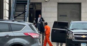 Man appealing human smuggling convictions can represent himself: judge