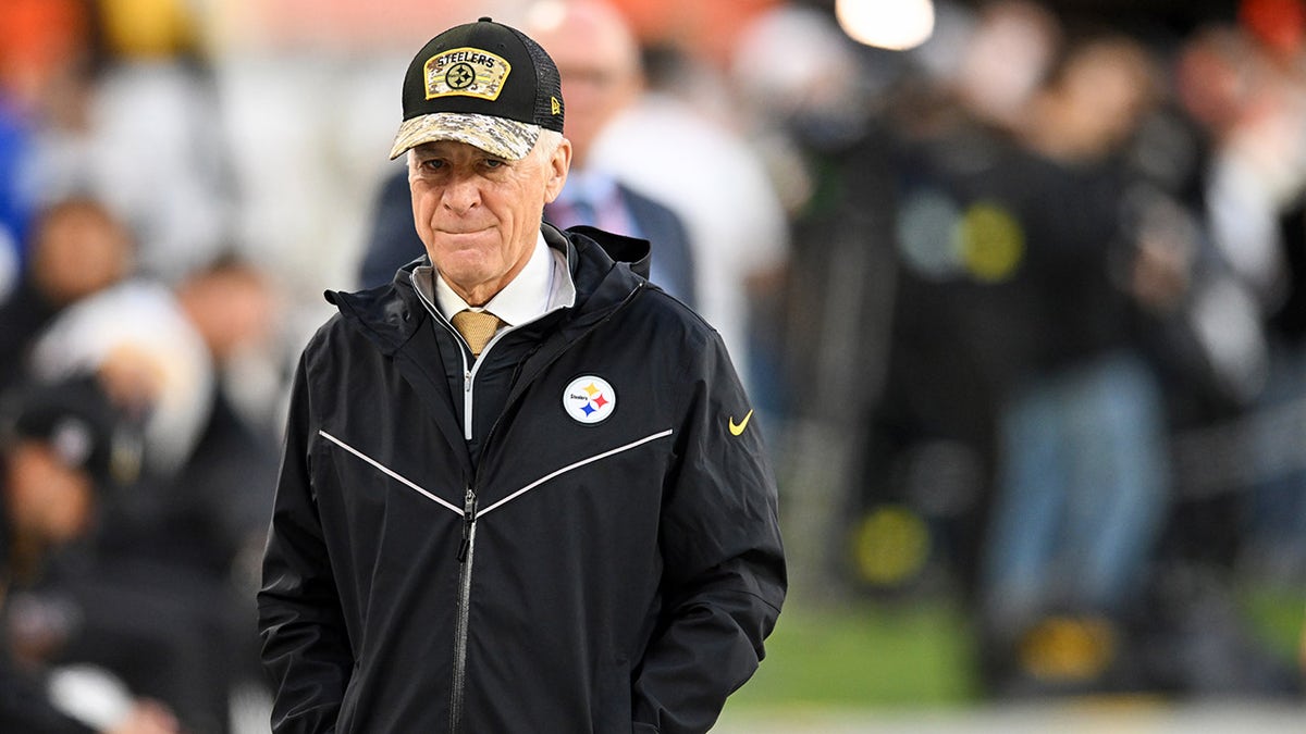 Art Rooney II before a Steelers game