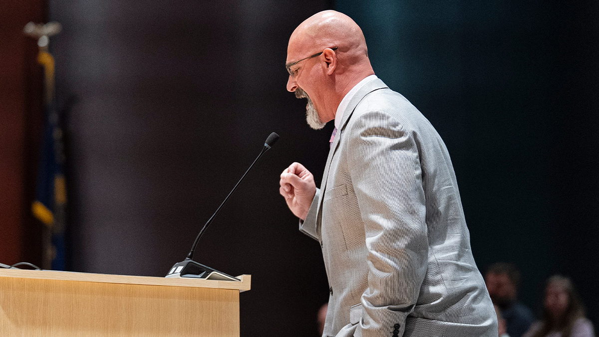 Kyle Hedquist speaking at Salem City Council