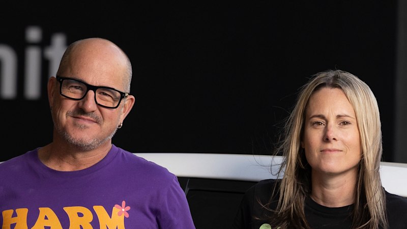 Ballarat health staff clocking up hours as “Uber drivers” for patients