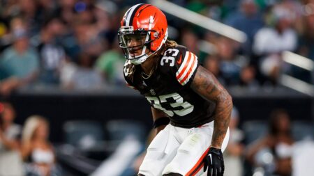 Browns safety Ronnie Hickman assaulted at New York City hotel, team says