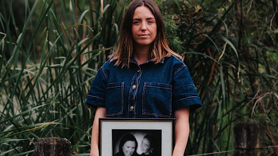The cancer was in her rectum, and she initially put the pain and bleeding down to a haemorrhoid. After just 10 months of surgeries and increasingly debilitating pain, Andreau passed away before meeting Ellie’s second daughter, Zoe.

Story by Angus Thomson.

Photographed Monday 24th November 2025. Photo: James Brickwood. SMH NEWS 251124
