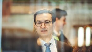 ABC’s Australian Story gives disgraced surgeon Munjed Al Muderis publicity money can’t buy